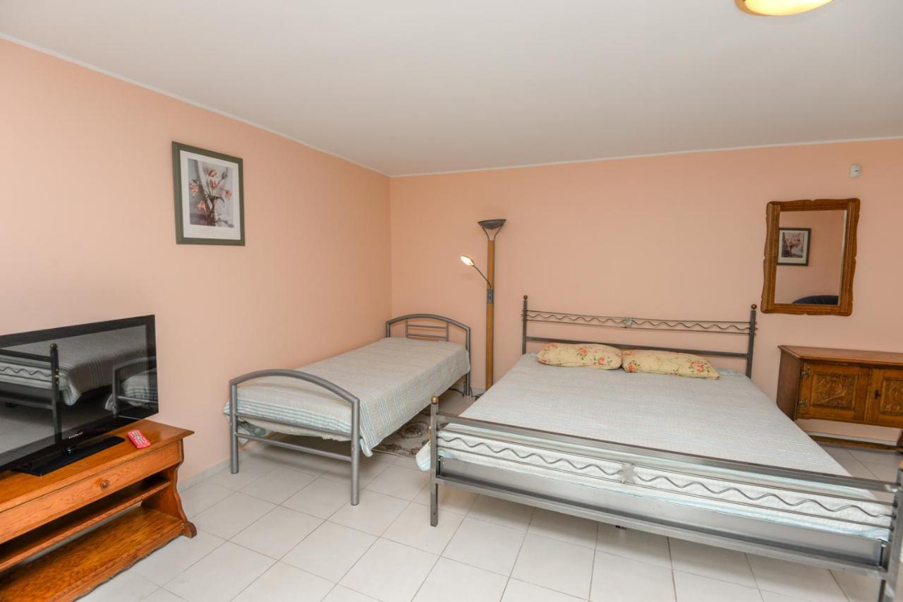 פלאנגה Red Tower Apartments מראה חיצוני תמונה