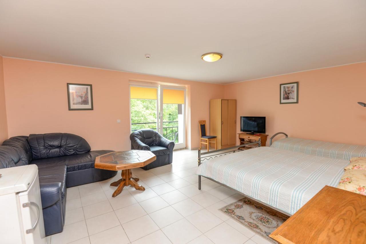פלאנגה Red Tower Apartments מראה חיצוני תמונה
